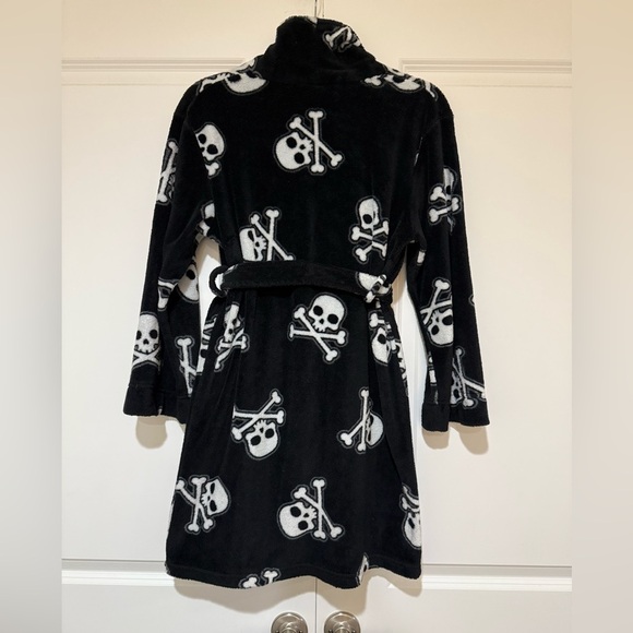 Cherokee Robe kids sz L tie attached with front pockets - Picture 2 of 4